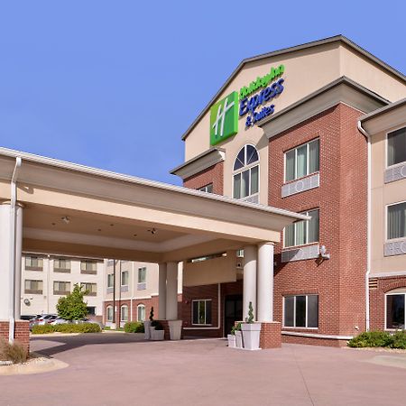 Holiday Inn Express & Suites Emporia Northwest By Ihg Exteriér fotografie