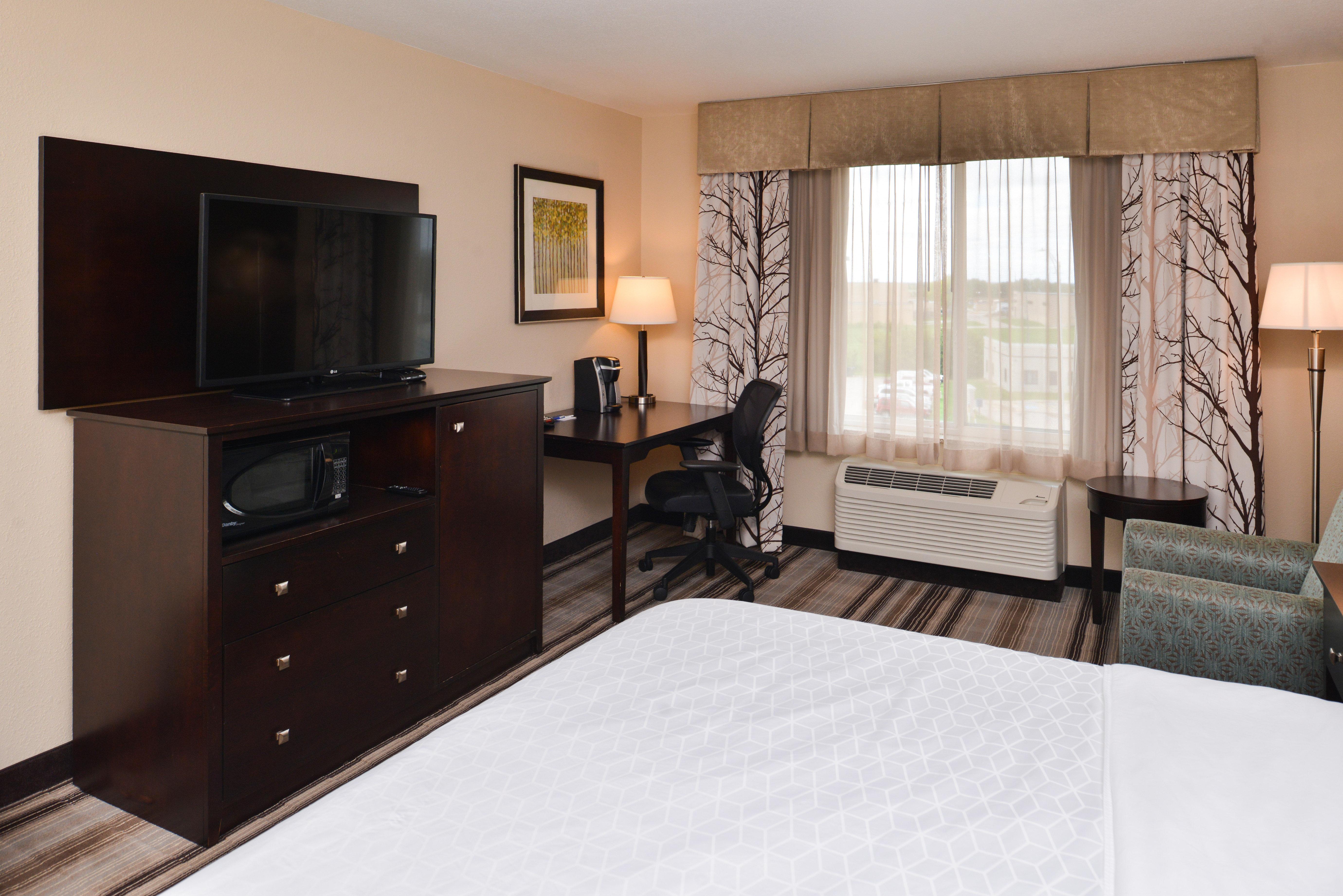 Holiday Inn Express & Suites Emporia Northwest By Ihg Exteriér fotografie