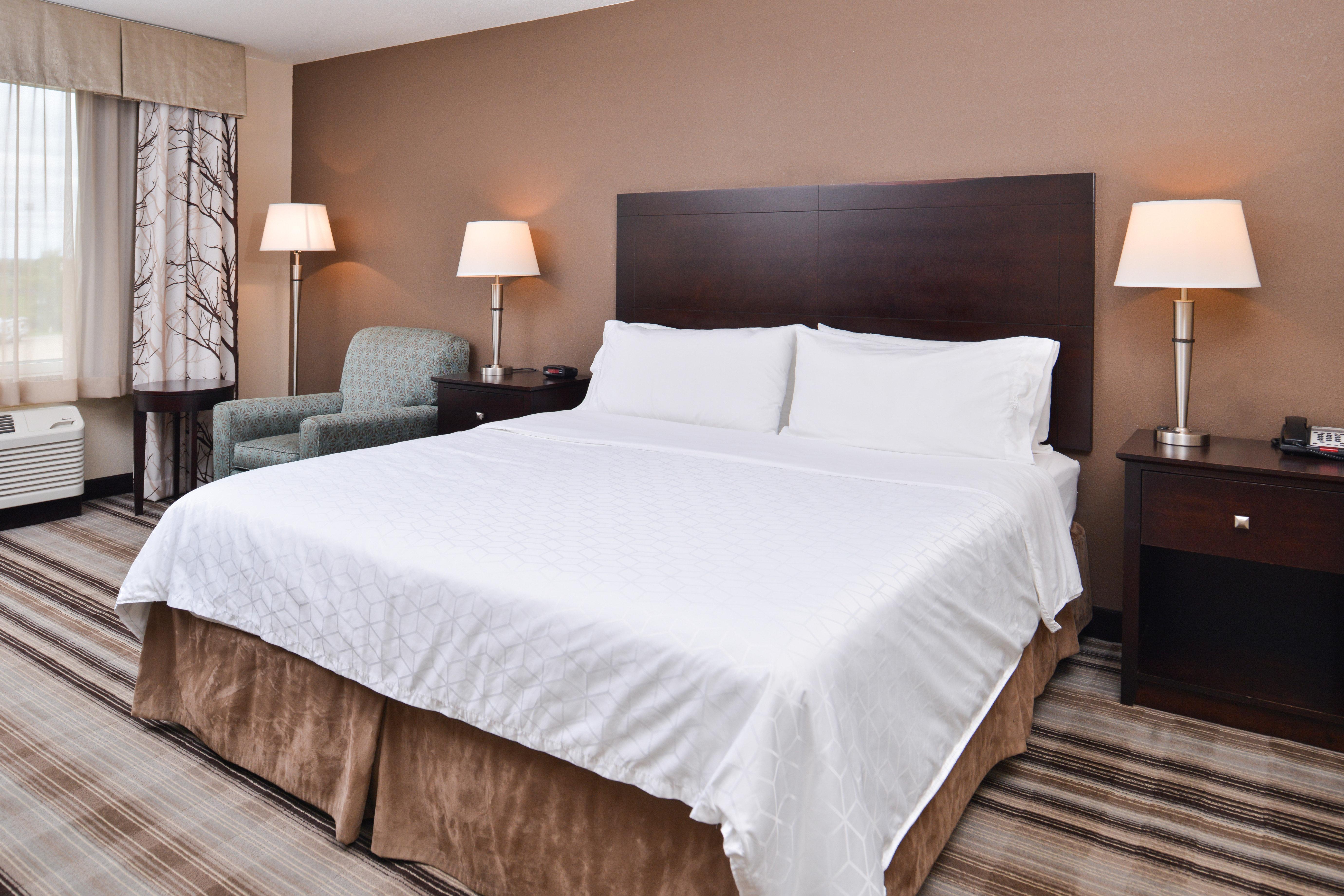 Holiday Inn Express & Suites Emporia Northwest By Ihg Exteriér fotografie