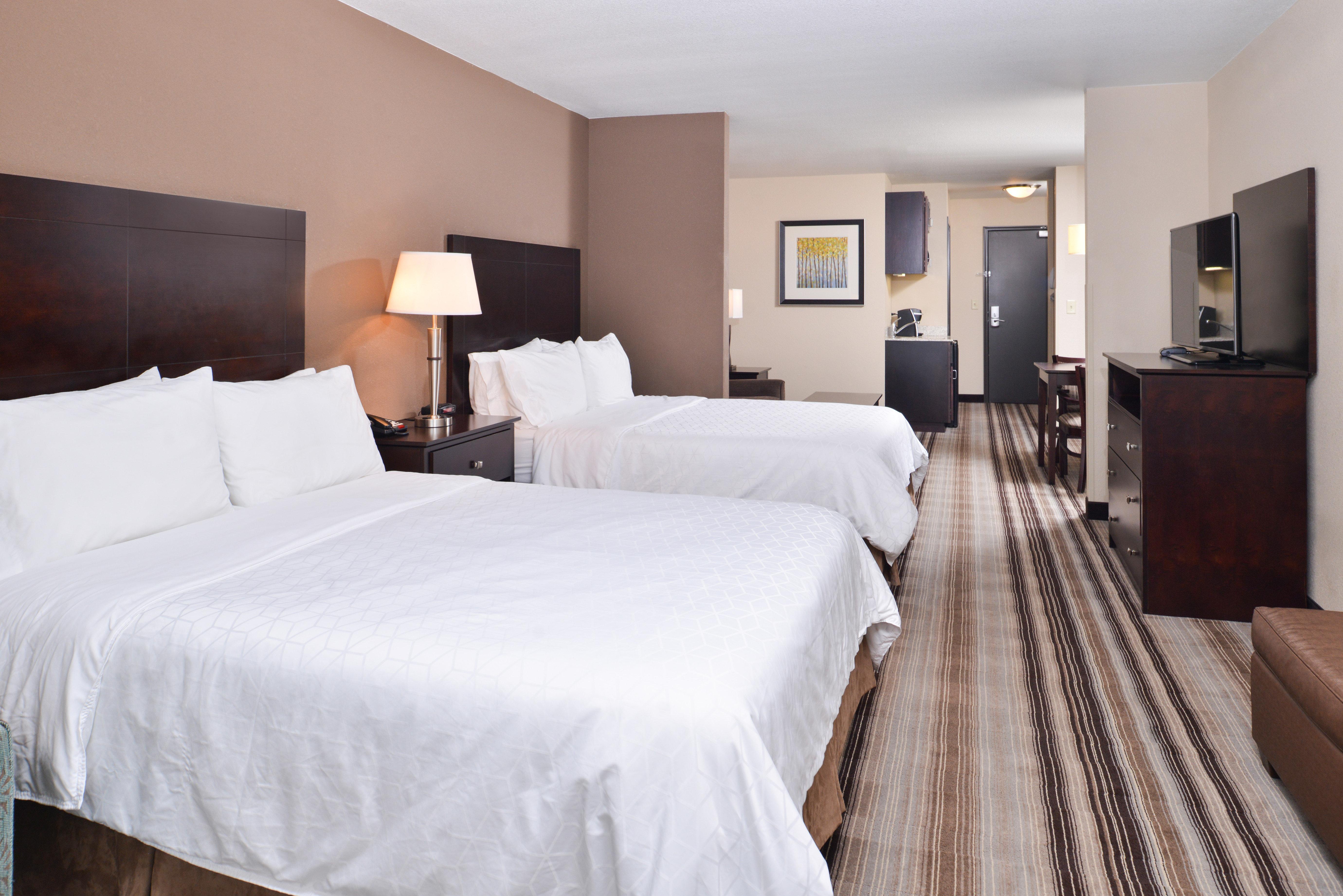 Holiday Inn Express & Suites Emporia Northwest By Ihg Exteriér fotografie