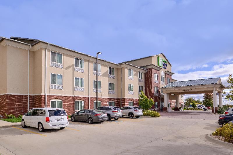 Holiday Inn Express & Suites Emporia Northwest By Ihg Exteriér fotografie